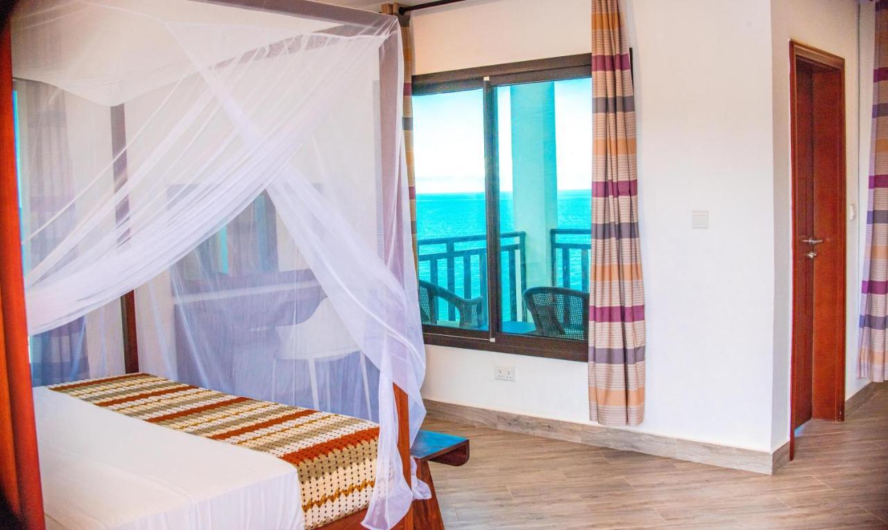 Majula Boutique Hotel Serrekunda Dış mekan fotoğraf