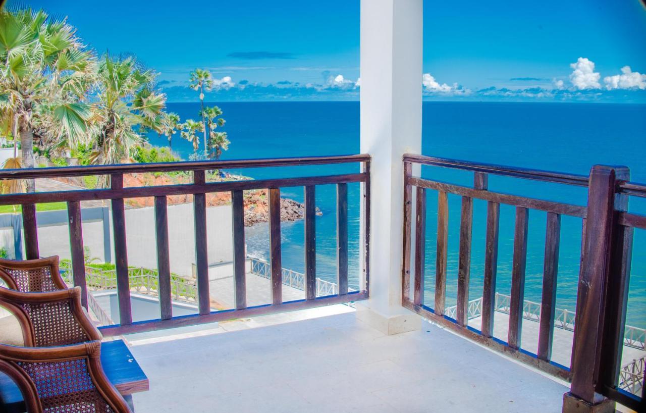 Majula Boutique Hotel Serrekunda Dış mekan fotoğraf