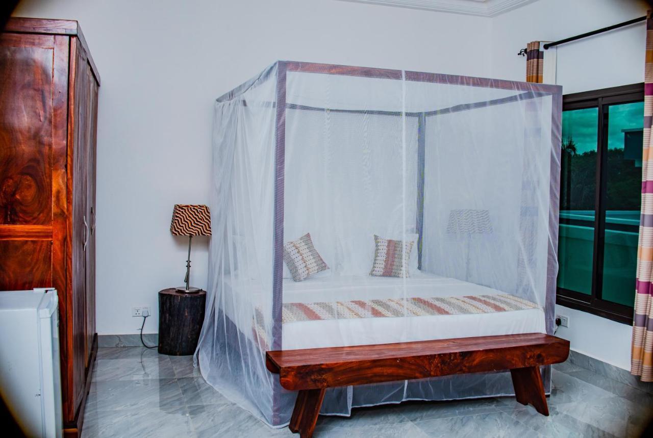 Majula Boutique Hotel Serrekunda Dış mekan fotoğraf